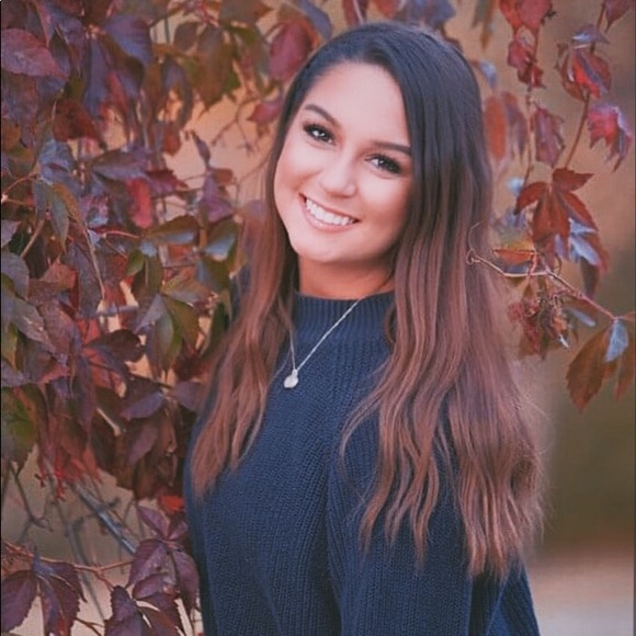 Meet your Posher, Kat - Picture 1 of 1